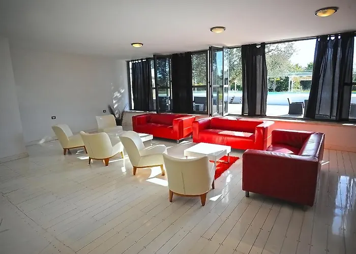 Unique Mojito With Extra Large Pool In For Up To 12 Persons, 6 Bedrooms * 로비니