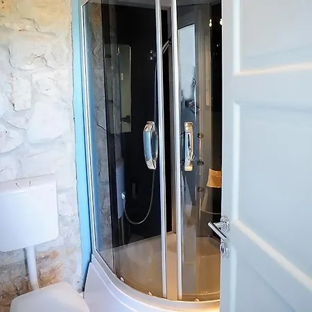 빌라 Unique Mojito With Extra Large Pool In For Up To 12 Persons, 6 Bedrooms